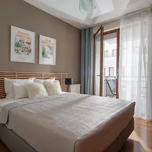 Central Passage By Vagabond Downtown Apartament